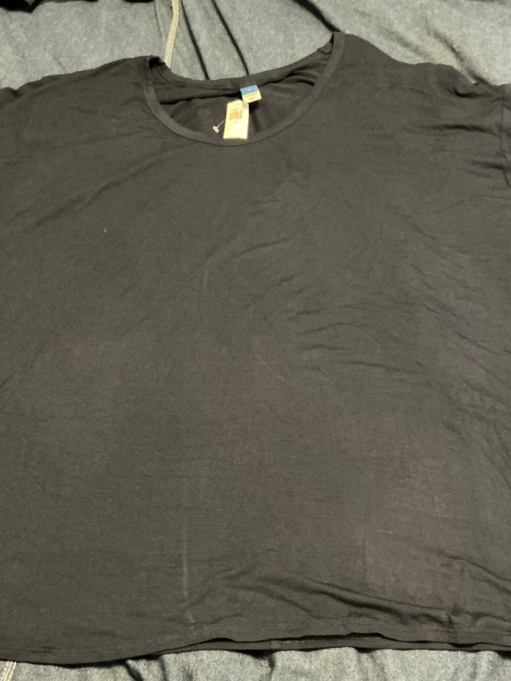 Navy blue T shirt, plus sized NWT